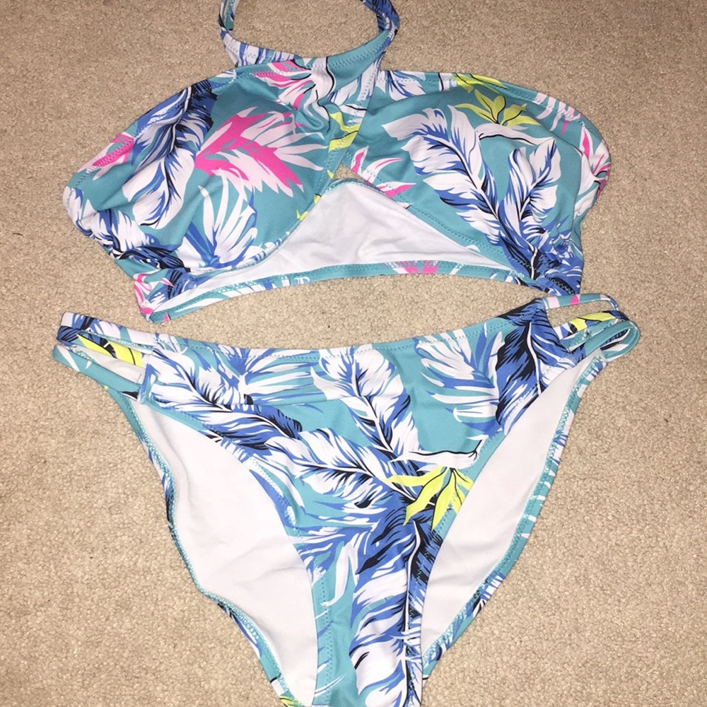 Halter Wrap Neck Bikini